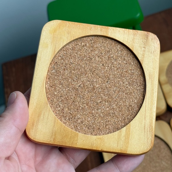 Drink Coasters Vintage Cork Set of 6 w/ Green Holder - Picture 10 of 16